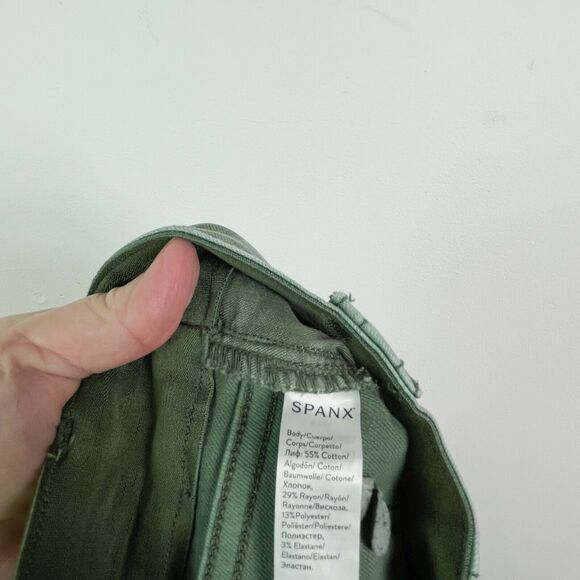 Spanx NWT Stretch Twill Ankle Cargo Pant 20311R Green Size S (46) - Picture 7 of 8
